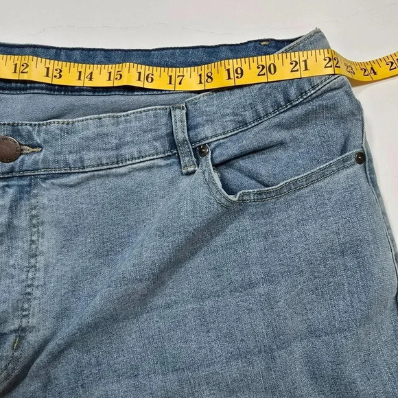 Lane Bryant Womens Plus Size 24 Mid- rise Boyfriend capri Blue Denim Jeans - Picture 7 of 11